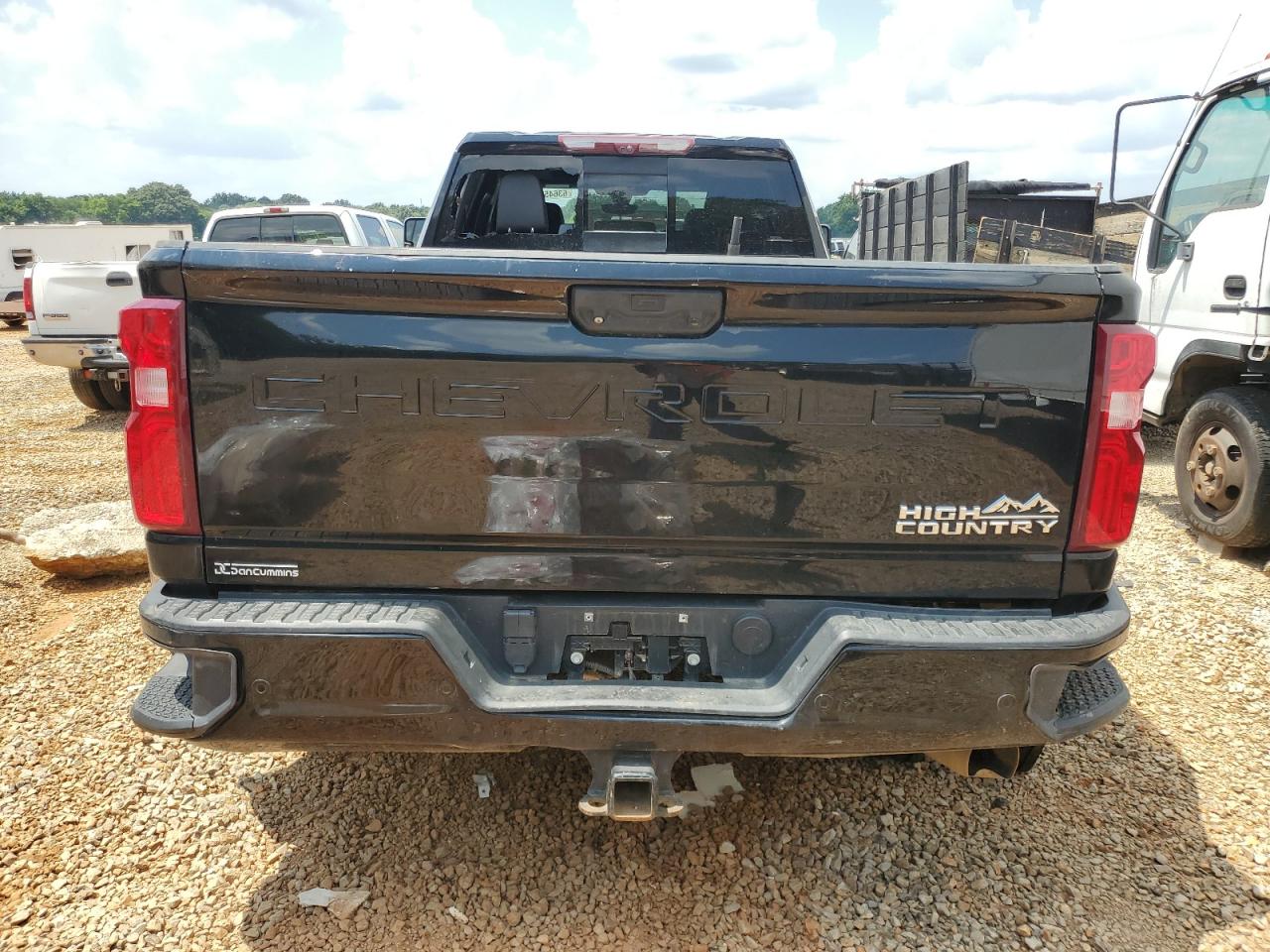 Chevrolet Silverado K3500 High Country Image 10