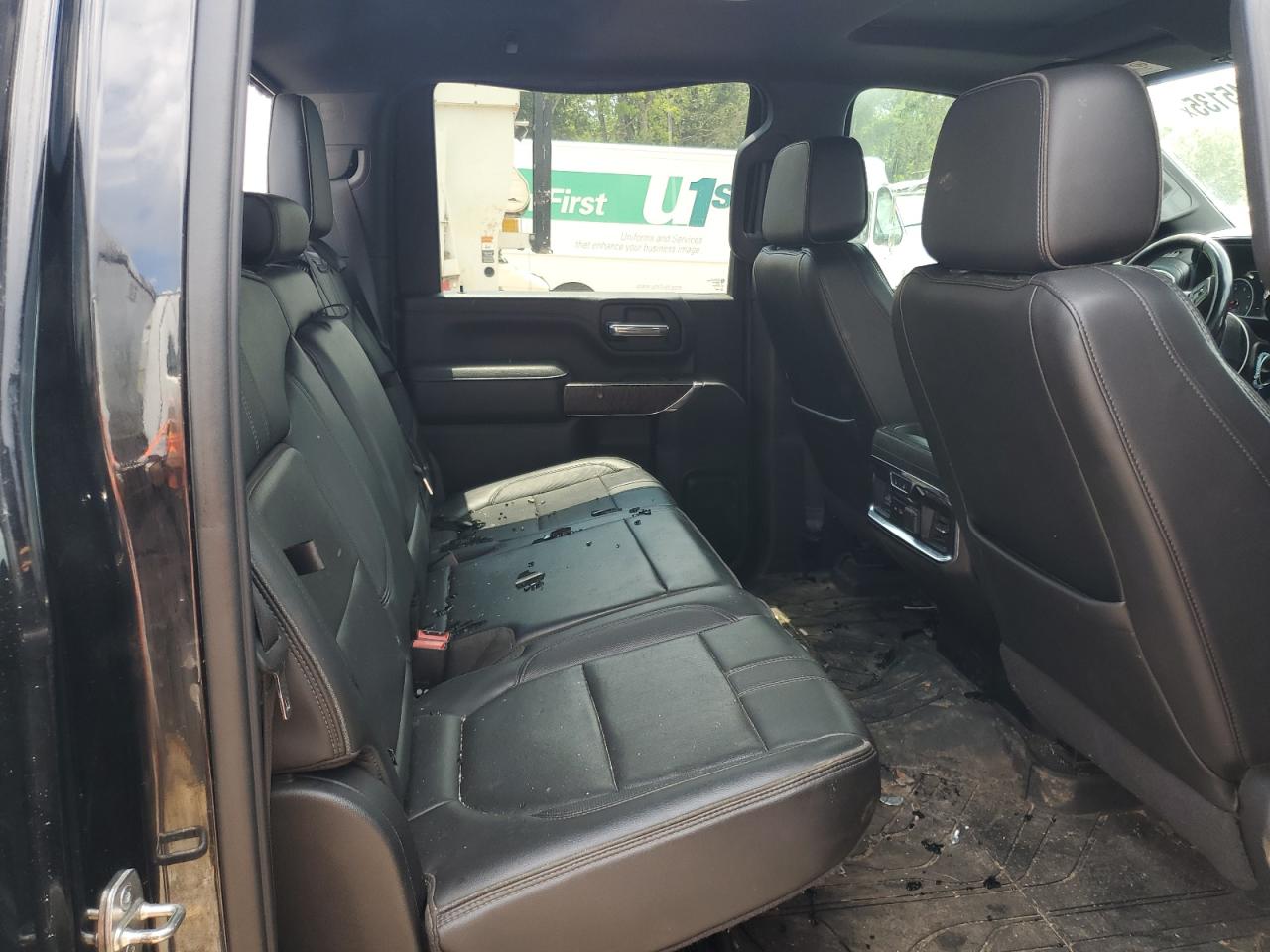 Chevrolet Silverado K3500 High Country Image 11