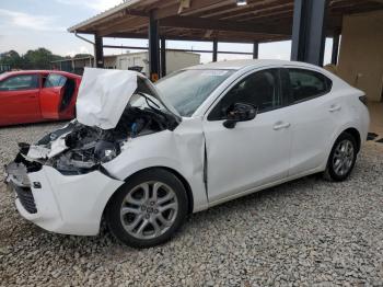  Salvage Toyota Yaris