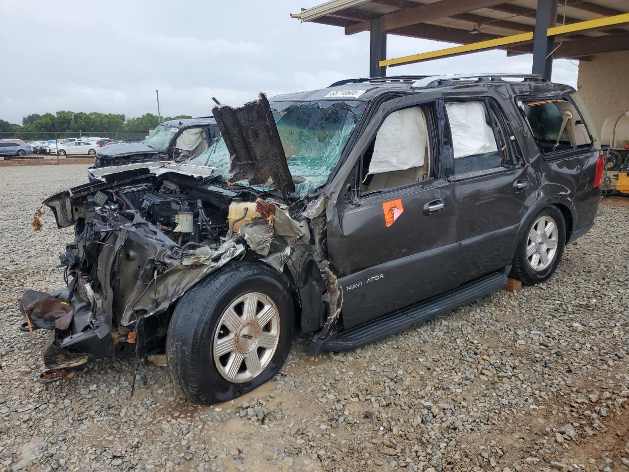 Lincoln Navigator Image 1