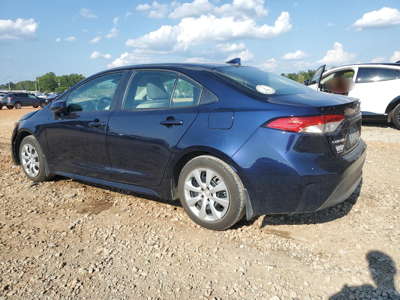 Toyota Corolla Le Image 2