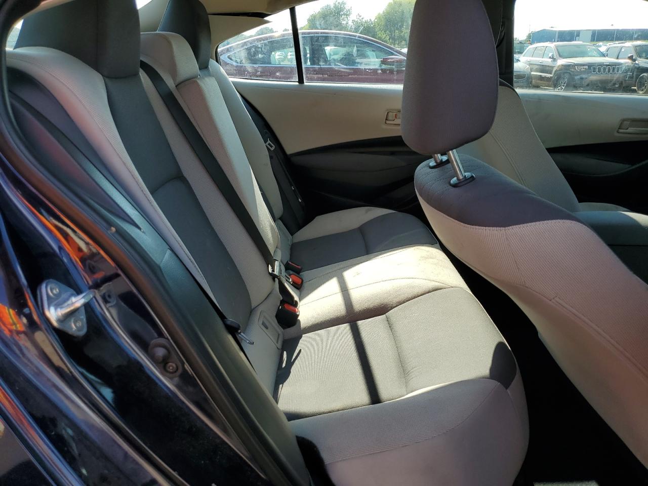 Toyota Corolla Le Image 12