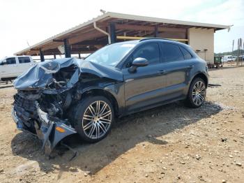  Salvage Porsche Macan