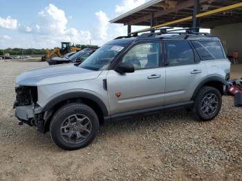  Salvage Ford Bronco