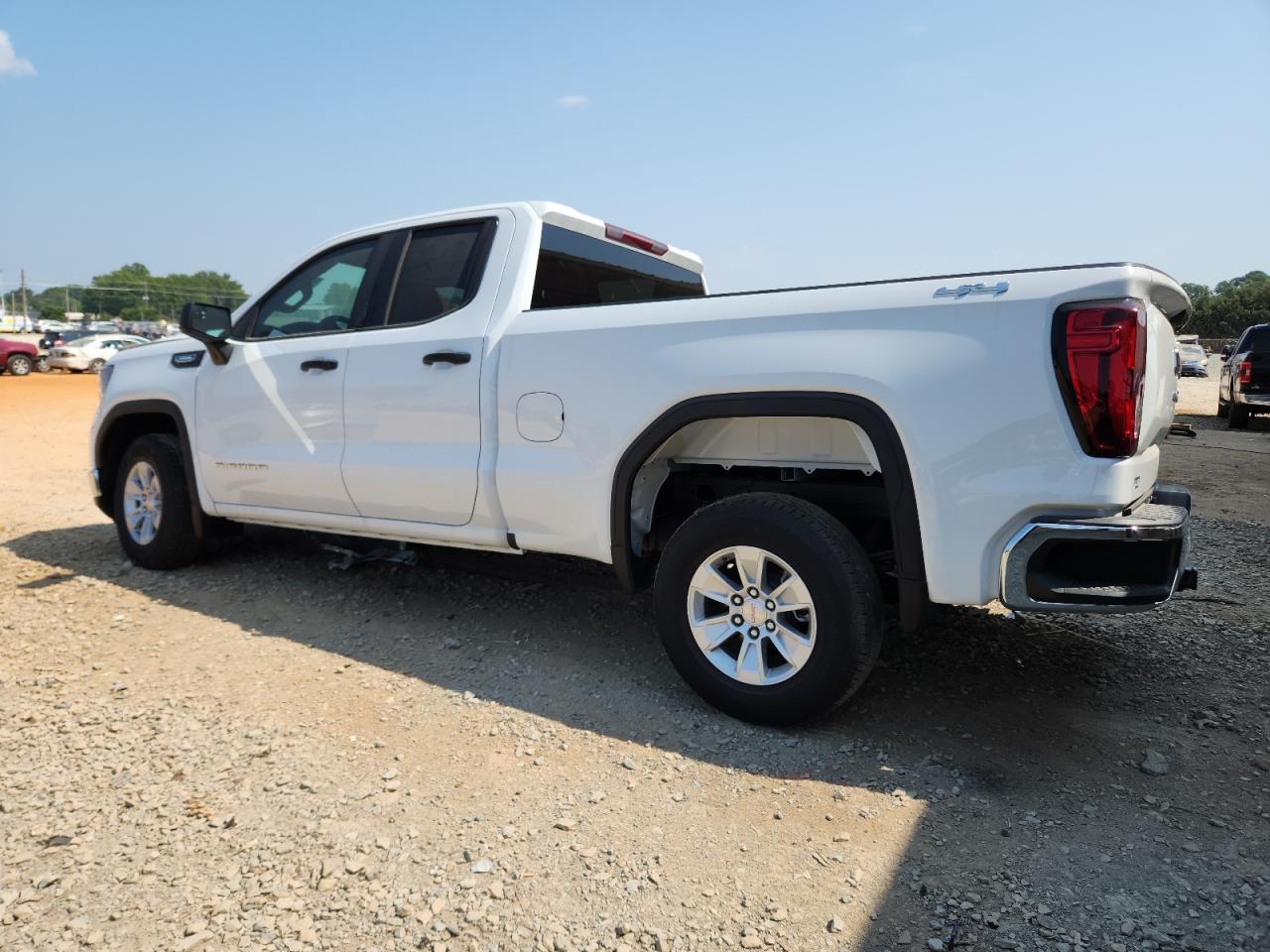 GMC Sierra K1500 Image 2