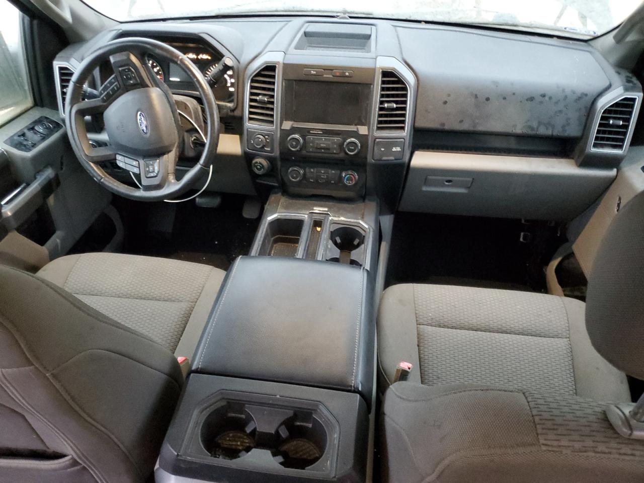 Ford F-150 Supercrew Image 12