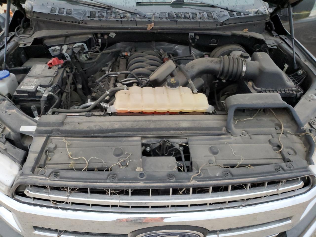 Ford F-150 Supercrew Image 10