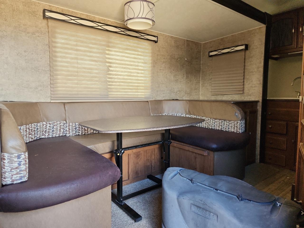 Coachmen Freedom Ex Image 6