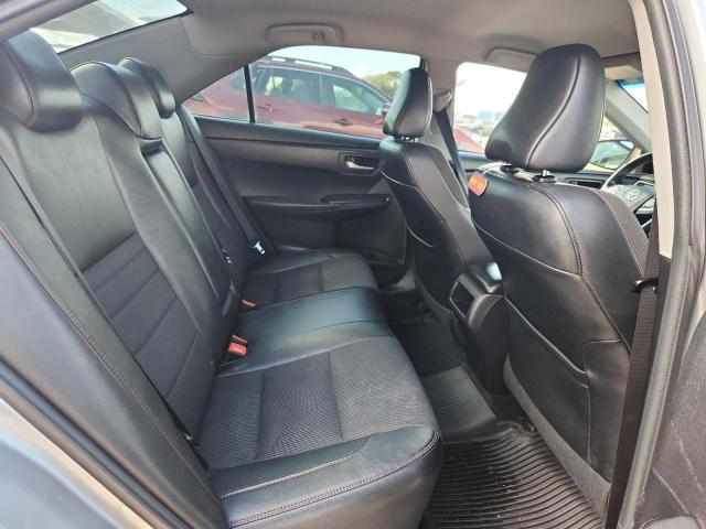 Toyota Camry Le Image 5