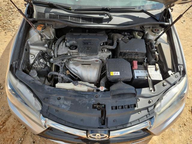 Toyota Camry Le Image 7