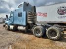 Peterbilt 387 Image 4