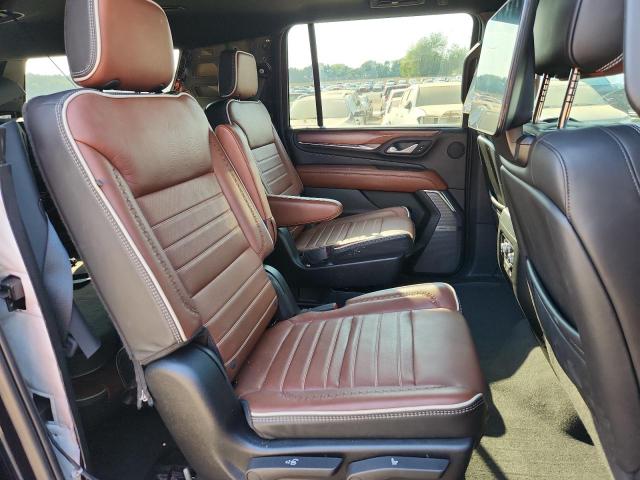 GMC Yukon Denali Ultimate Image 12