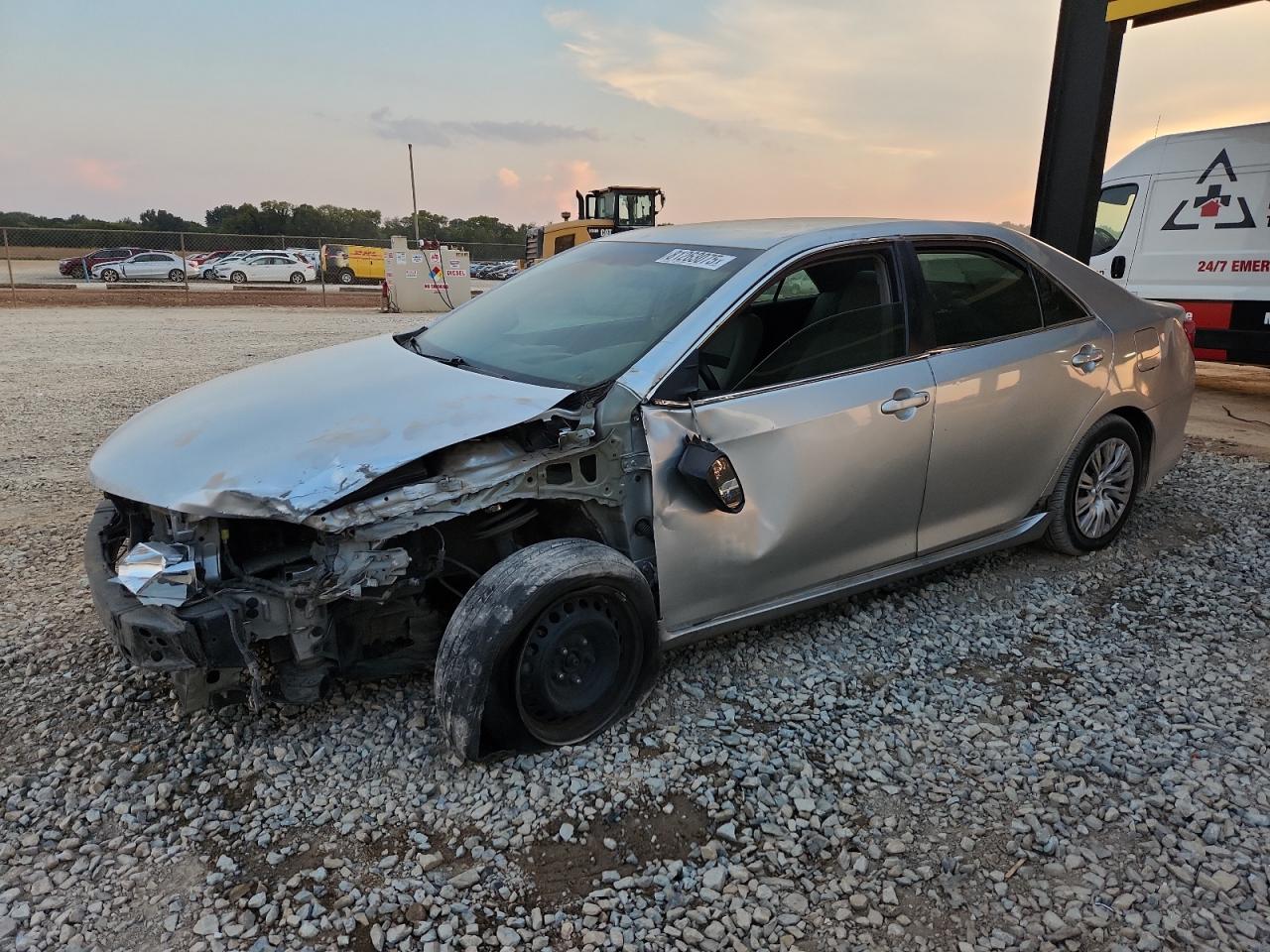 Toyota Camry L Image 1