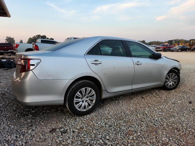 Toyota Camry L Image 13