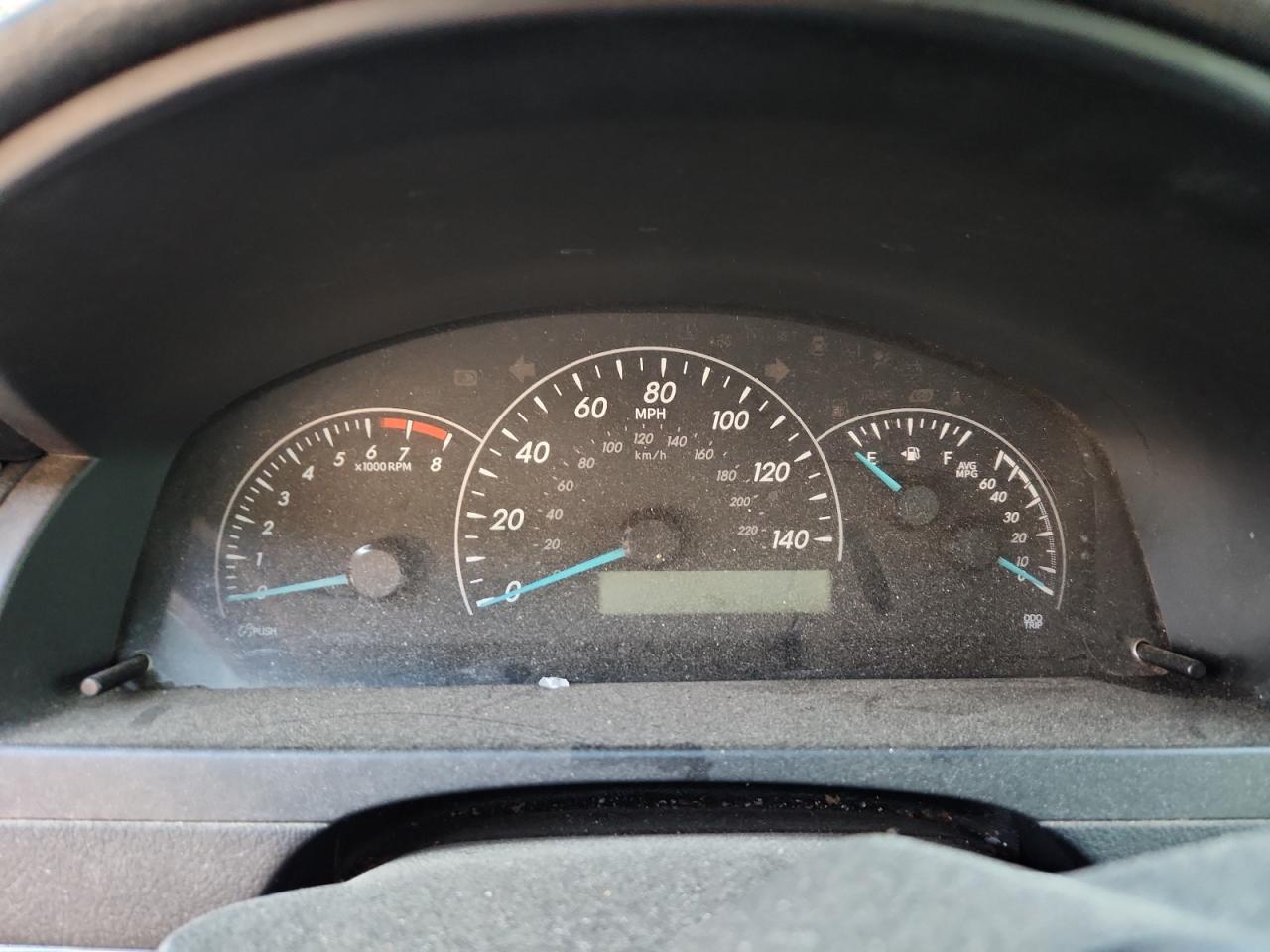 Toyota Camry L Image 12