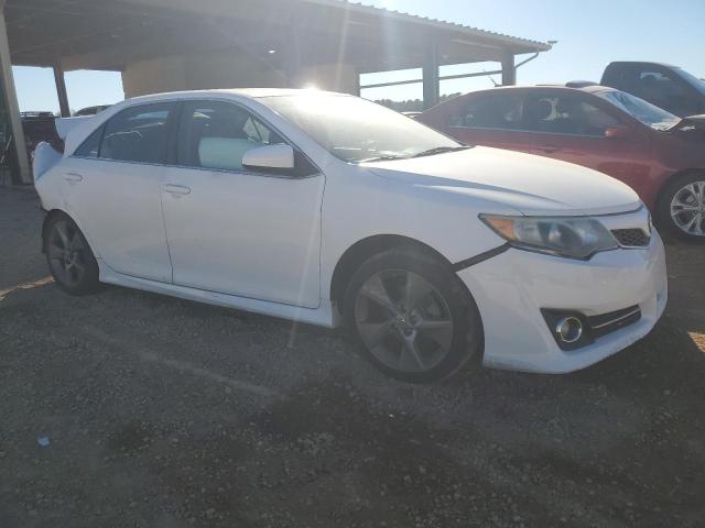 Toyota Camry L Image 4