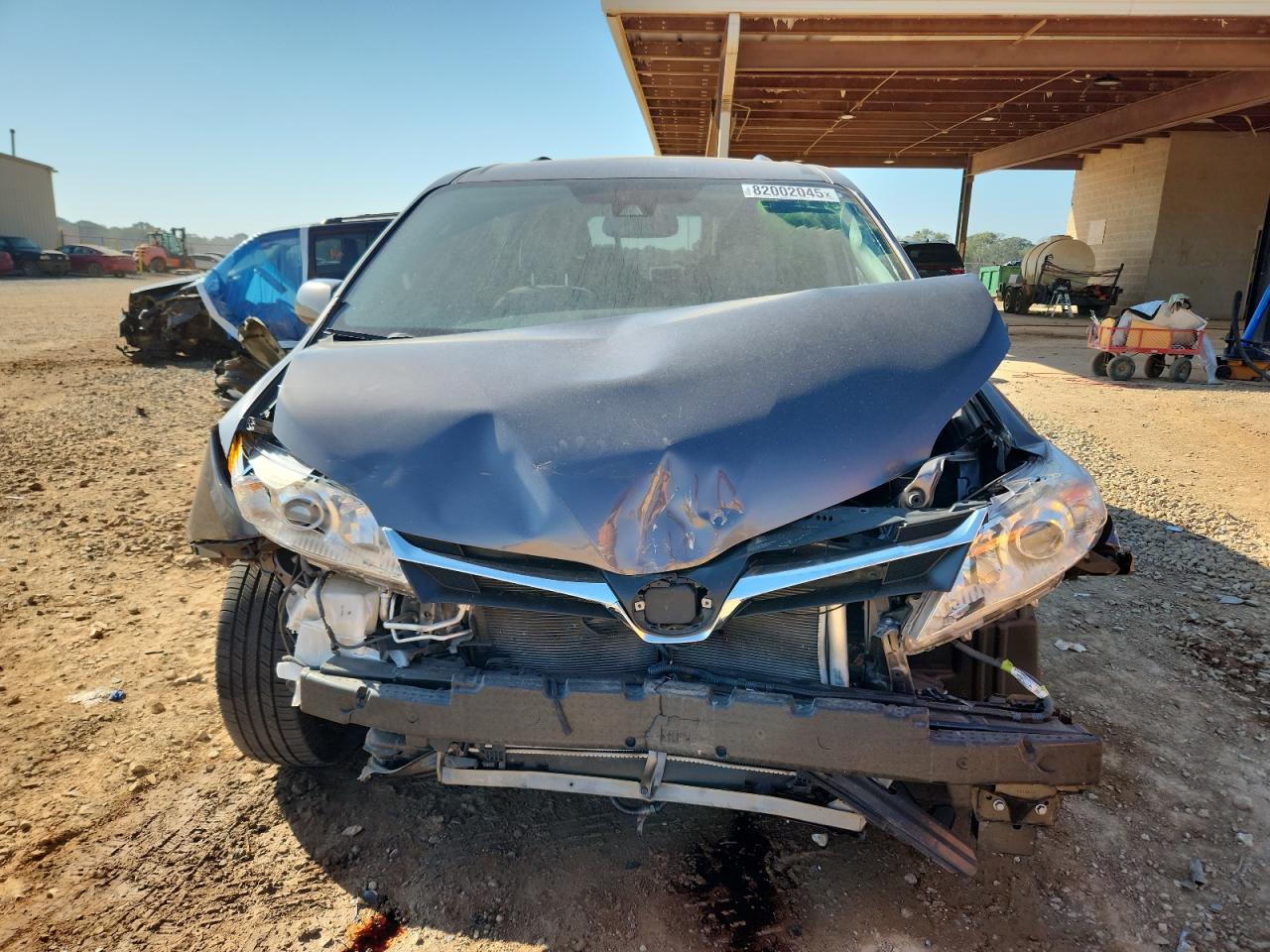 Toyota Sienna Le Image 6