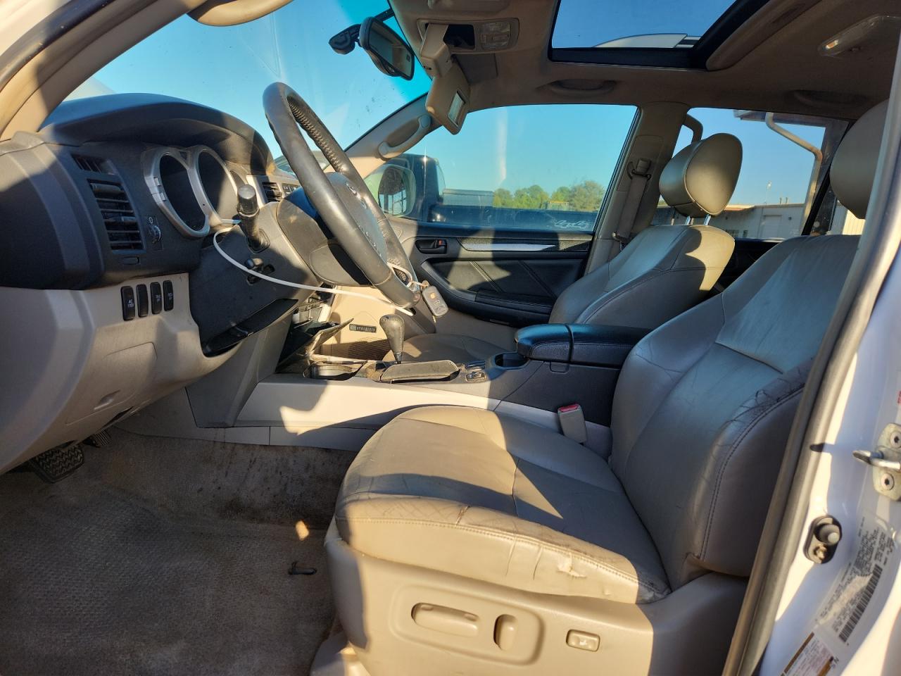 Toyota 4Runner Limited Image 10