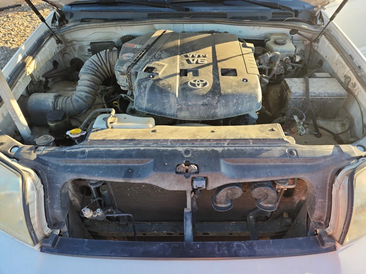 Toyota 4Runner Limited Image 6