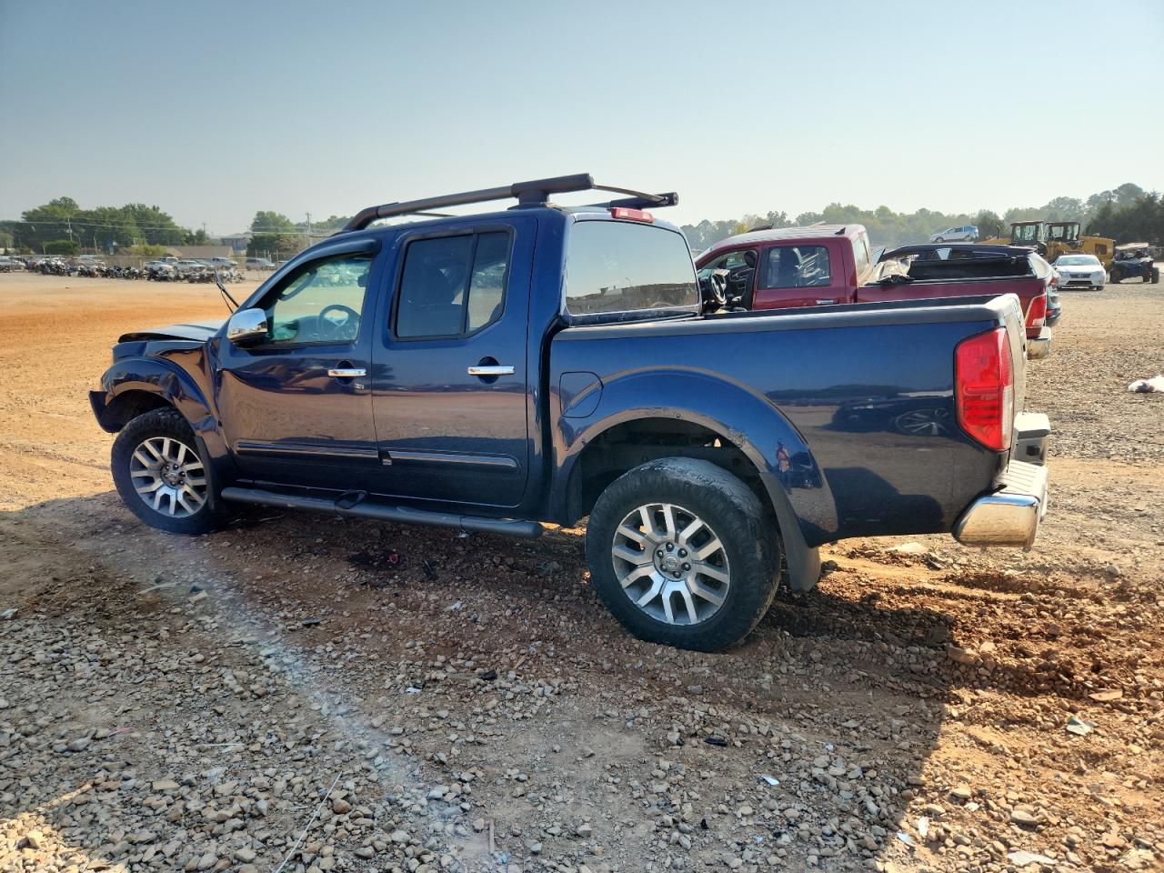 Nissan Frontier Crew Cab Se Image 11