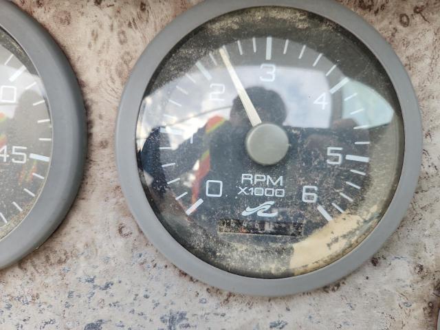 Sea Ray Sundancer Image 8