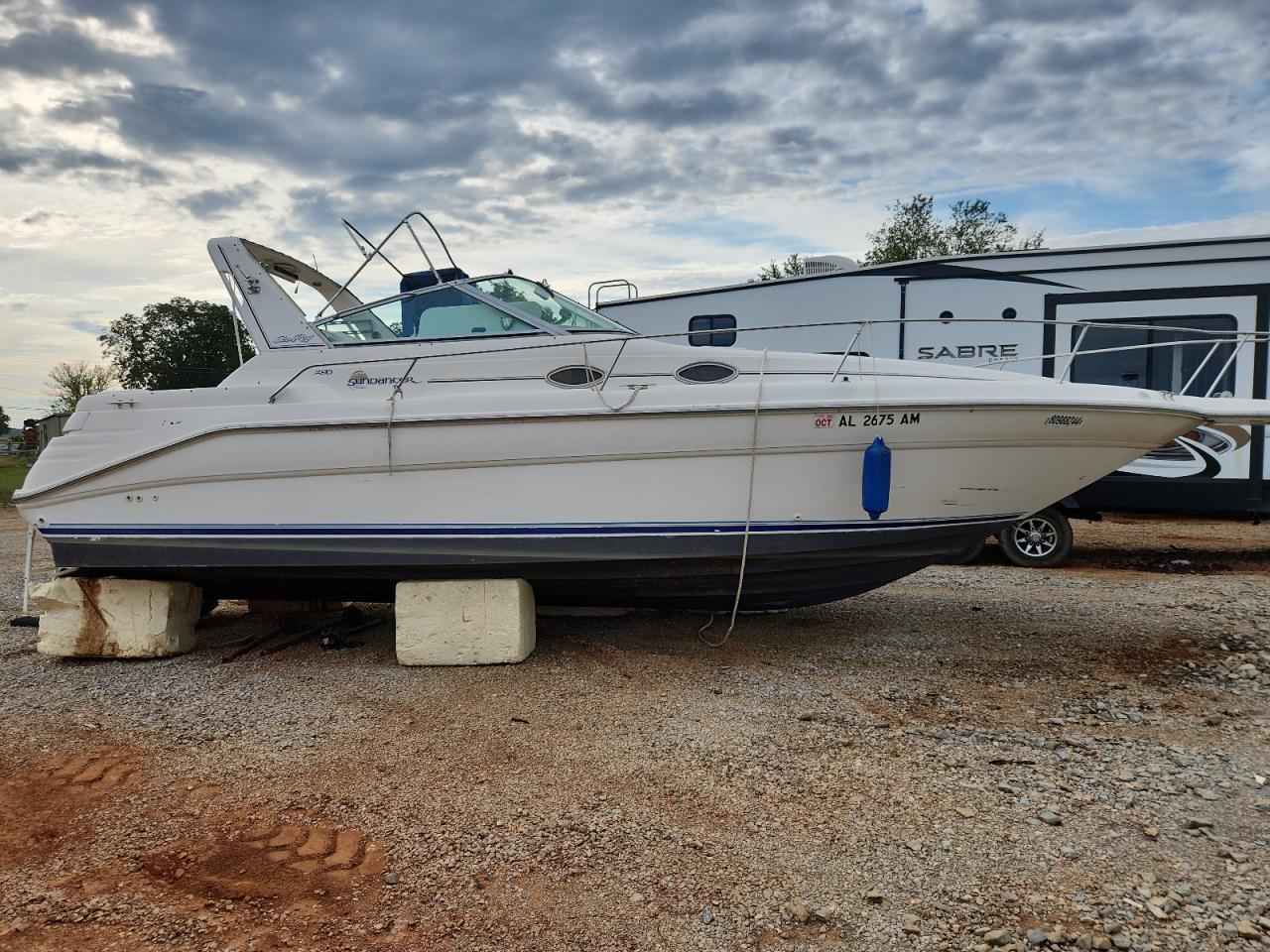 Sea Ray Sundancer Image 7