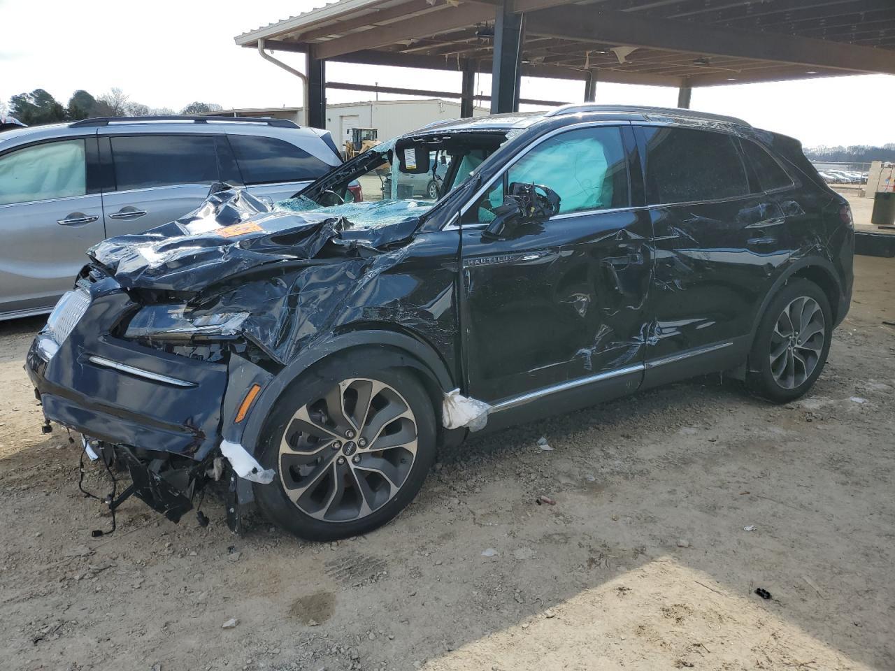 Lincoln Nautilus Reserve Image 1