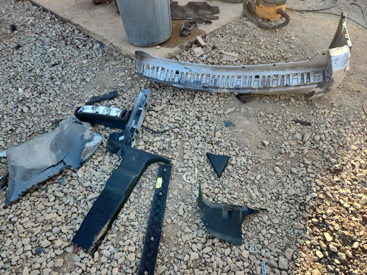 Chevrolet Tahoe C1500 Ls Image 7