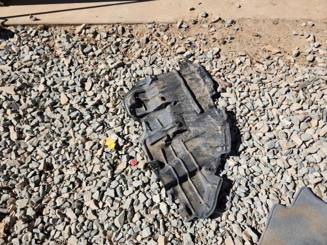 Toyota Camry Le Image 13