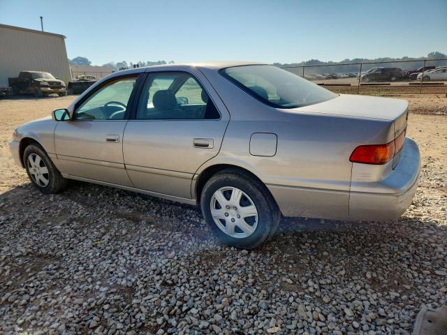 Toyota Camry Ce Image 2