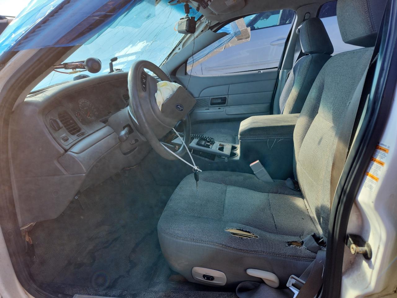 Ford Crown Vic Police Interceptor Image 5