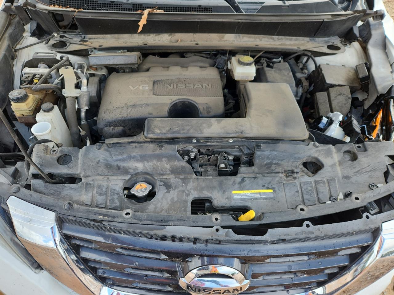 Nissan Pathfinder S Image 12