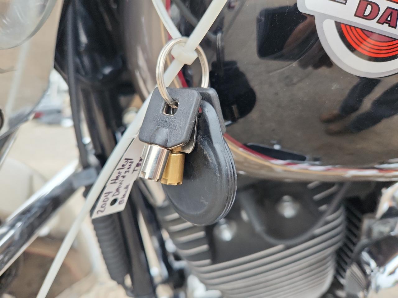 Harley-Davidson Fl Image 8