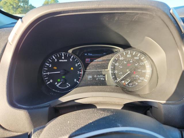 Nissan Pathfinder S Image 8