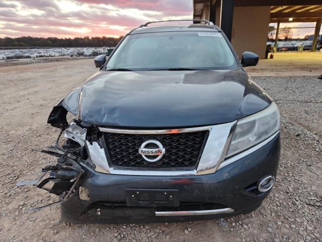 Nissan Pathfinder S Image 8