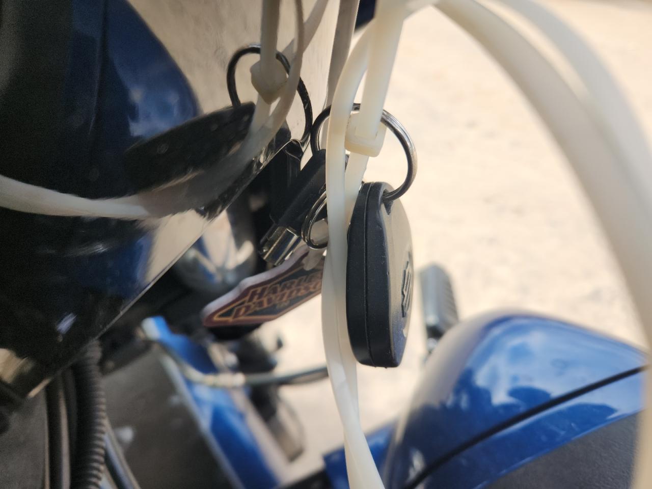 Harley-Davidson Fl Image 6