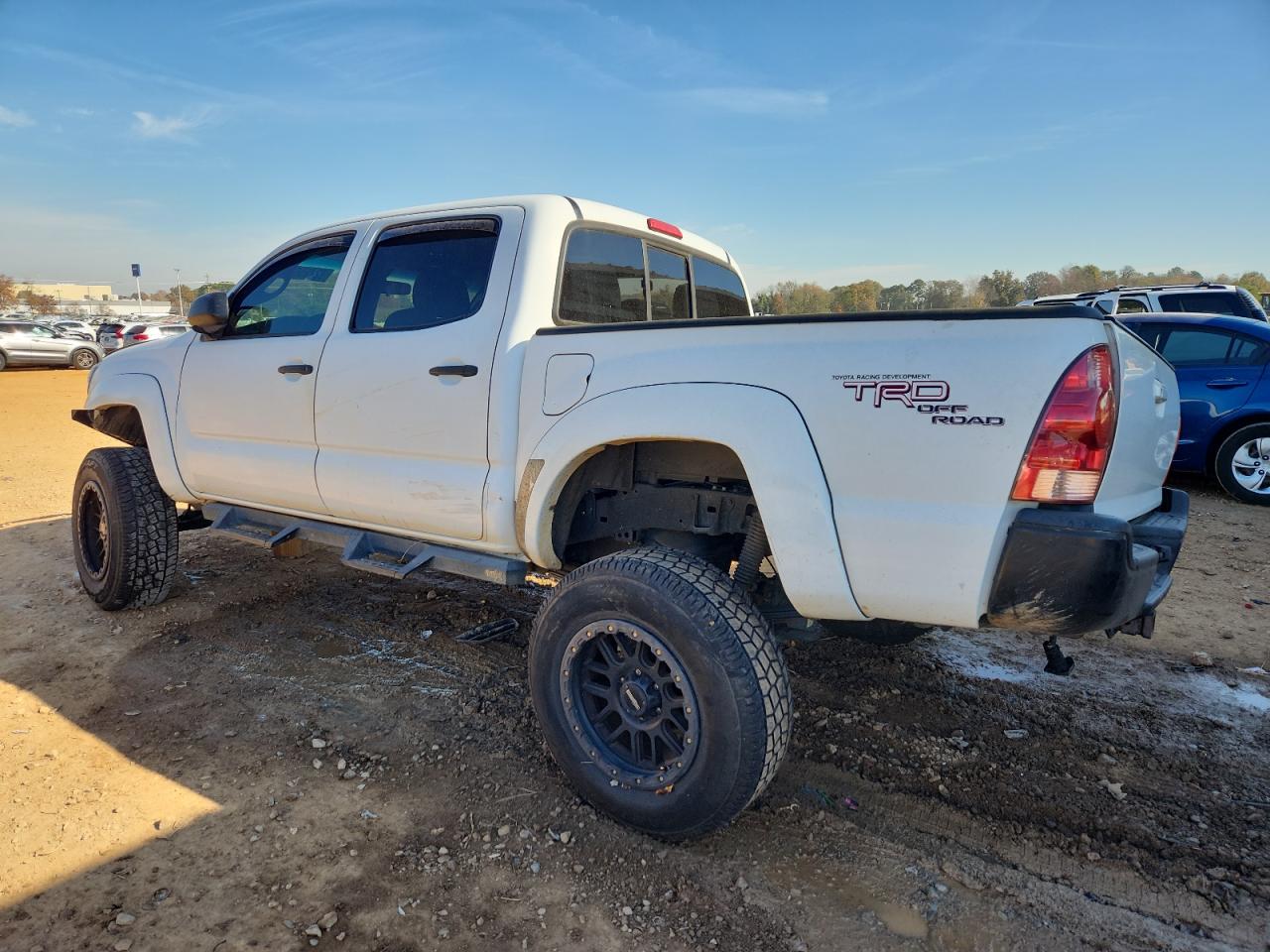 Toyota Tacoma Double Cab Prerunner Image 3