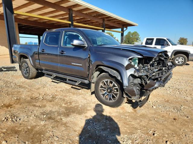 Toyota Tacoma Double Cab Image 12