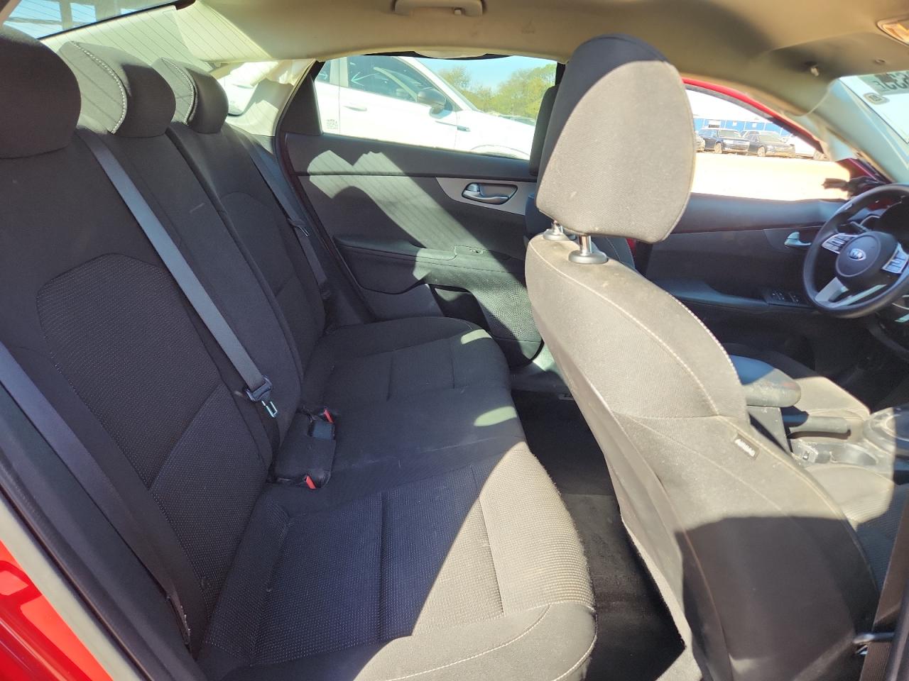 Kia Forte Fe Image 5