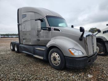  Salvage Kenworth T680
