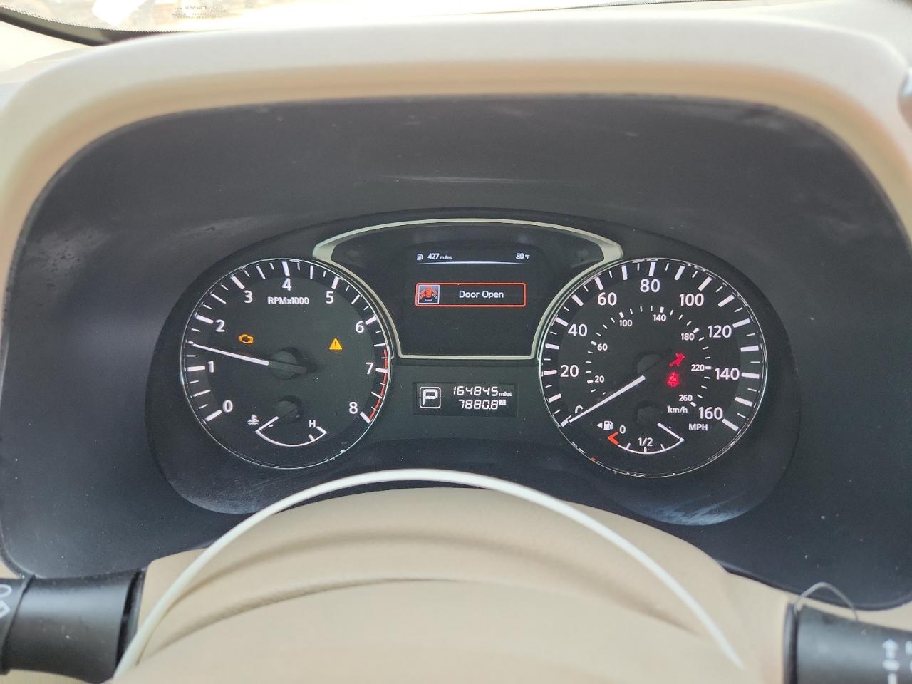 Nissan Pathfinder S Image 7