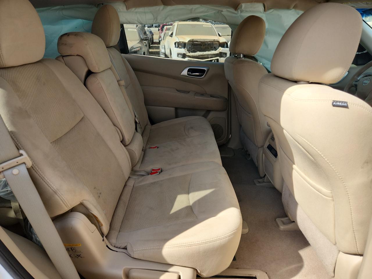 Nissan Pathfinder S Image 6