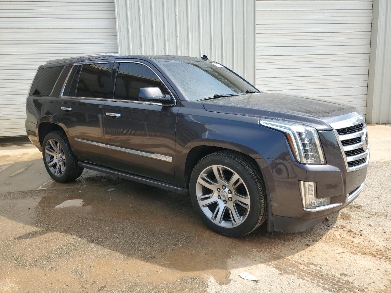 Cadillac Escalade Premium Image 8