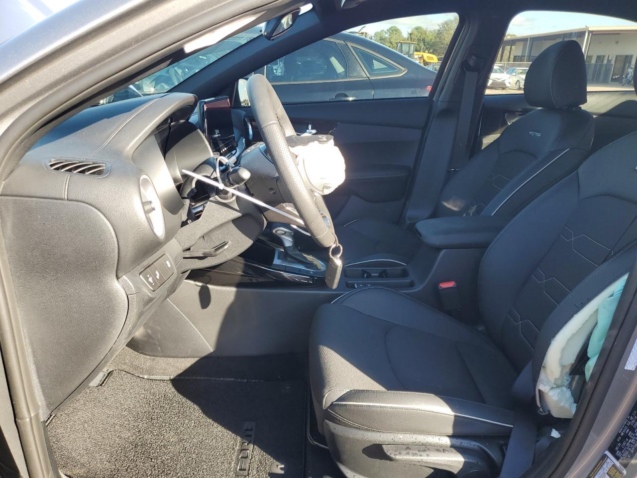 Kia Forte Gt Line Image 3