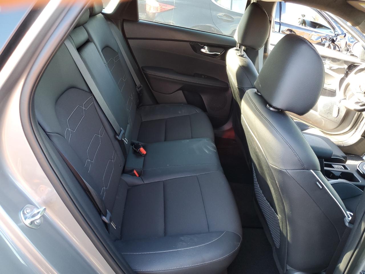 Kia Forte Gt Line Image 13