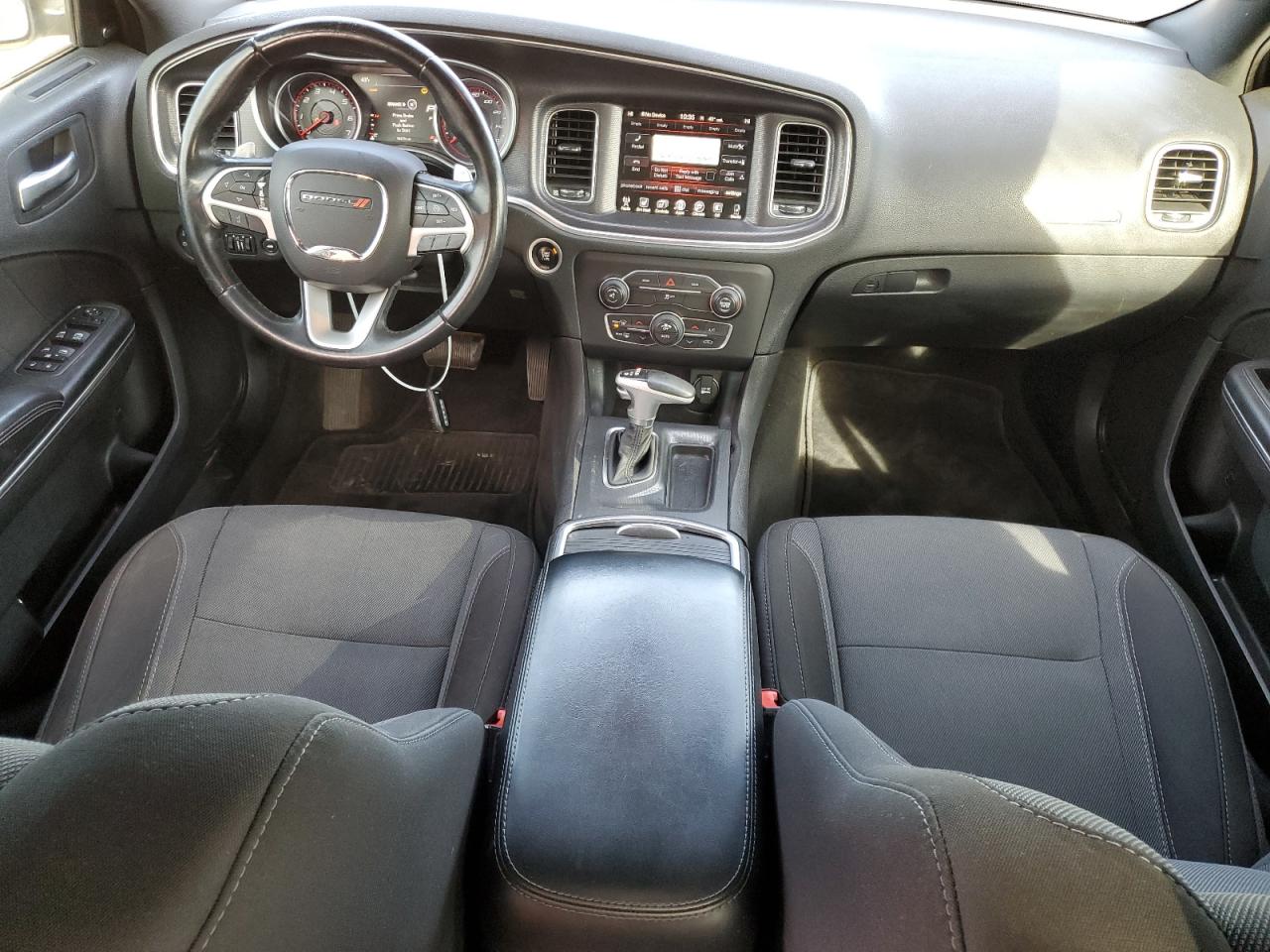 Dodge Charger R/t Image 8