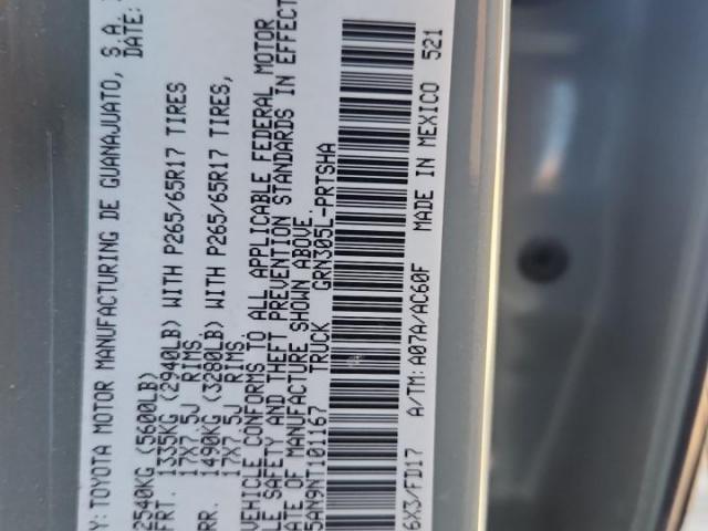 Toyota Tacoma Double Cab Image 13