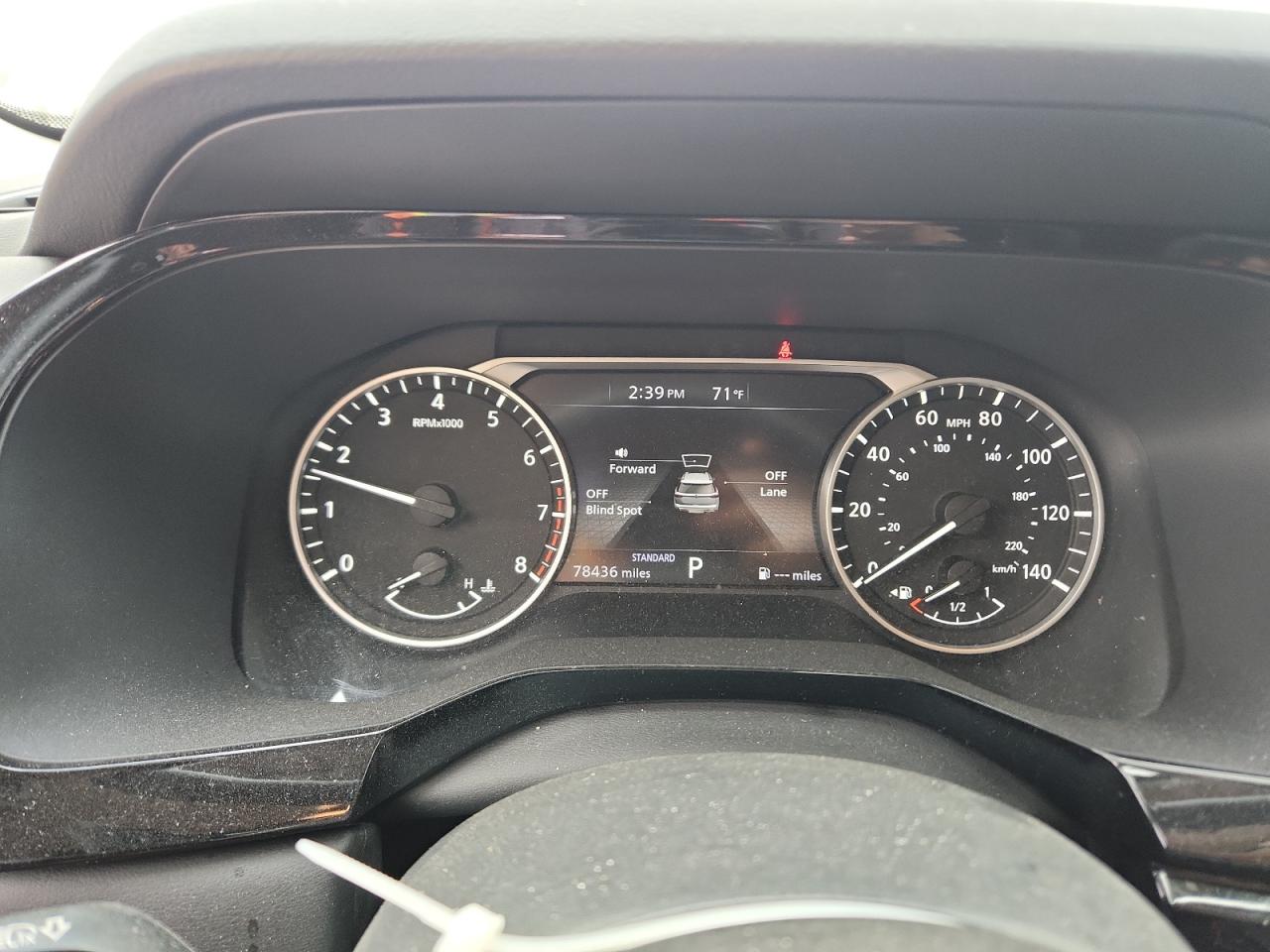 Nissan Pathfinder Sv Image 8