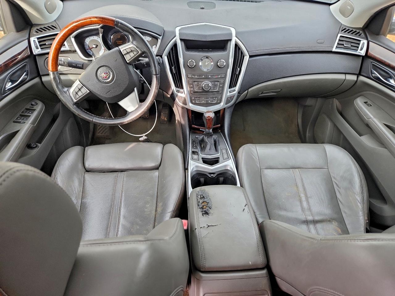 Cadillac SRX Luxury Collection Image 11