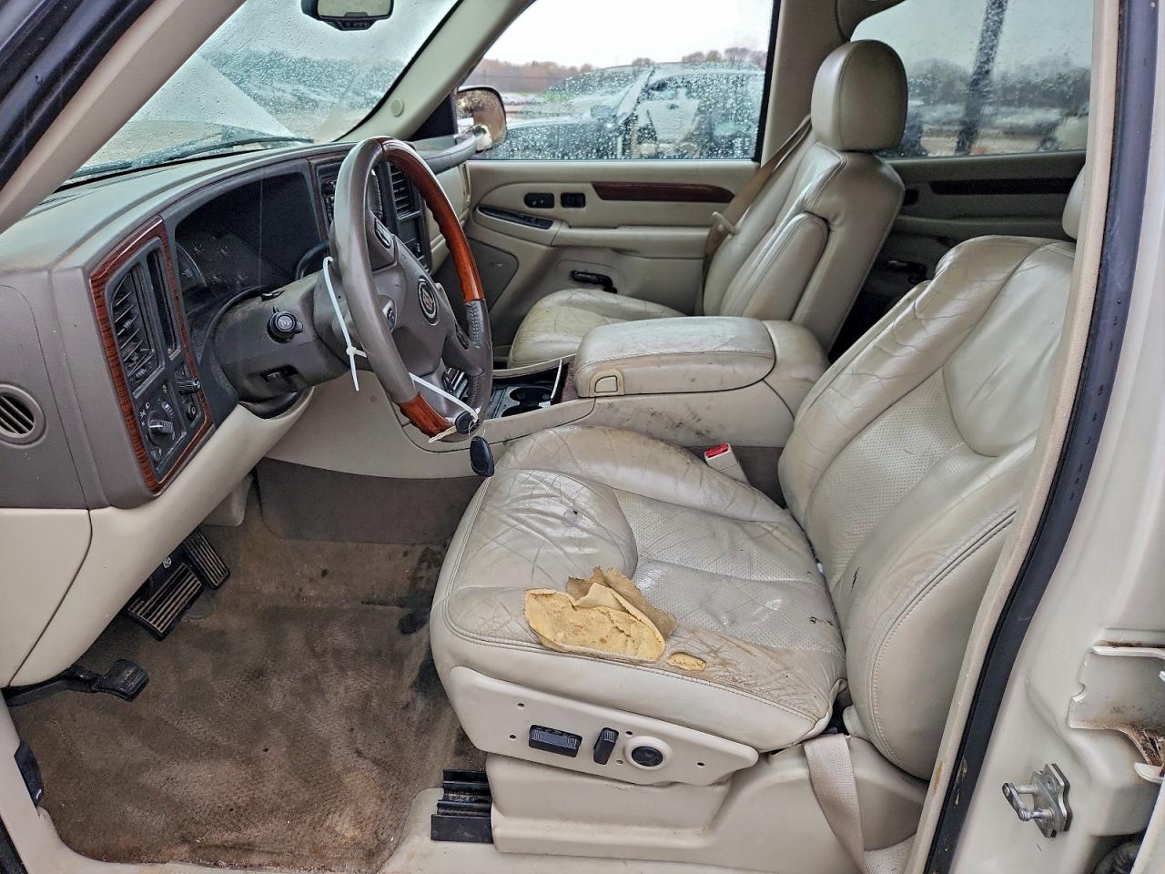 Cadillac Escalade Luxury Image 4